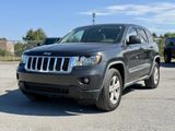 Used 2011 Jeep Grand Cherokee Laredo image 2