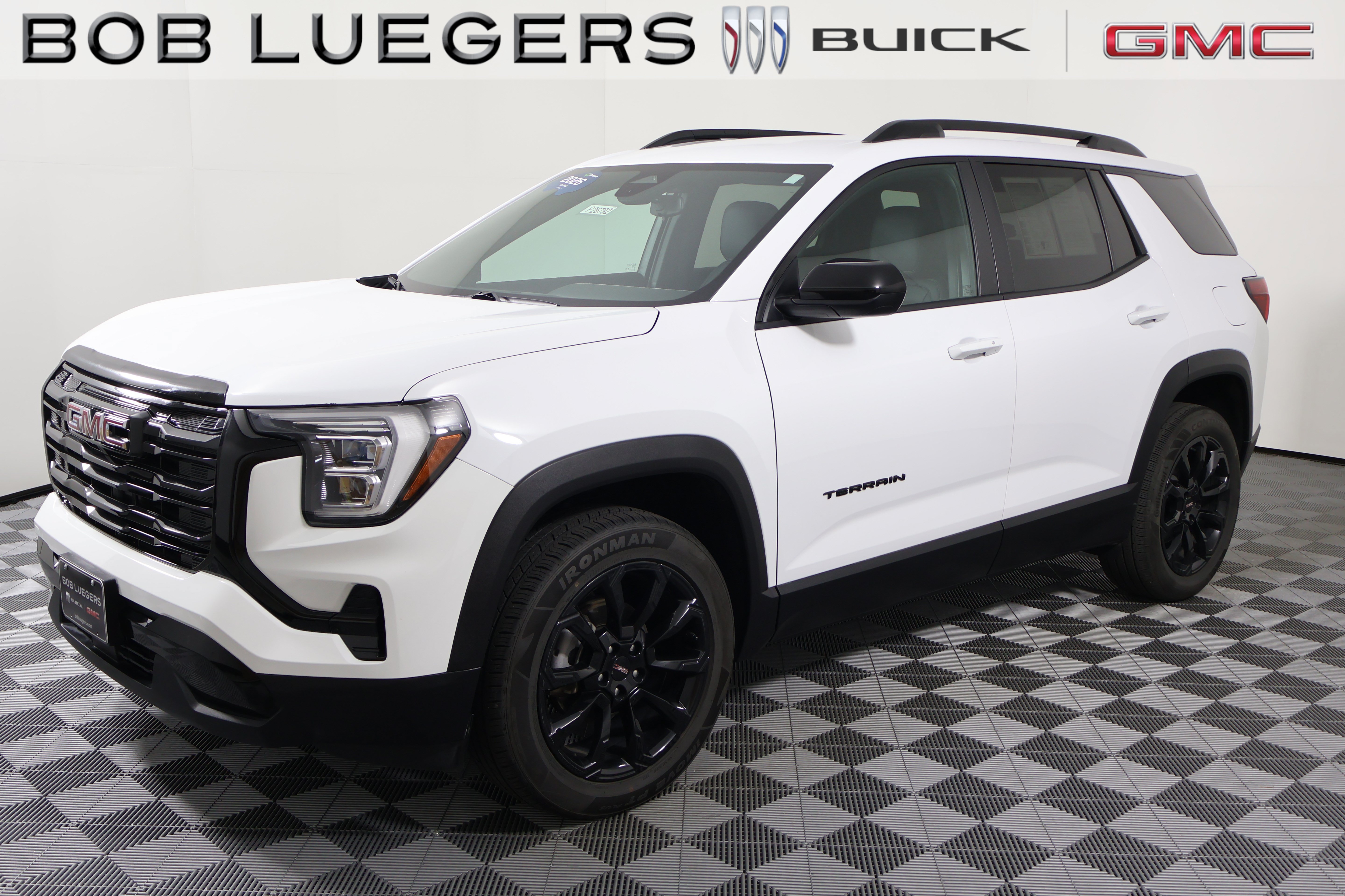 Certified 2026 GMC Terrain Elevation w/ Elevation Premium Package AWD/4WD image 3