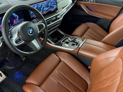 Used 2024 BMW X5 xDrive50e w/ Executive Package AWD/4WD image 11