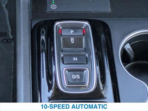 Certified 2024 Honda Pilot Touring image 19