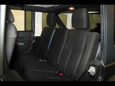 Used 2016 Jeep Wrangler Unlimited Sport w/ Quick Order Package 24S AWD/4WD image 15