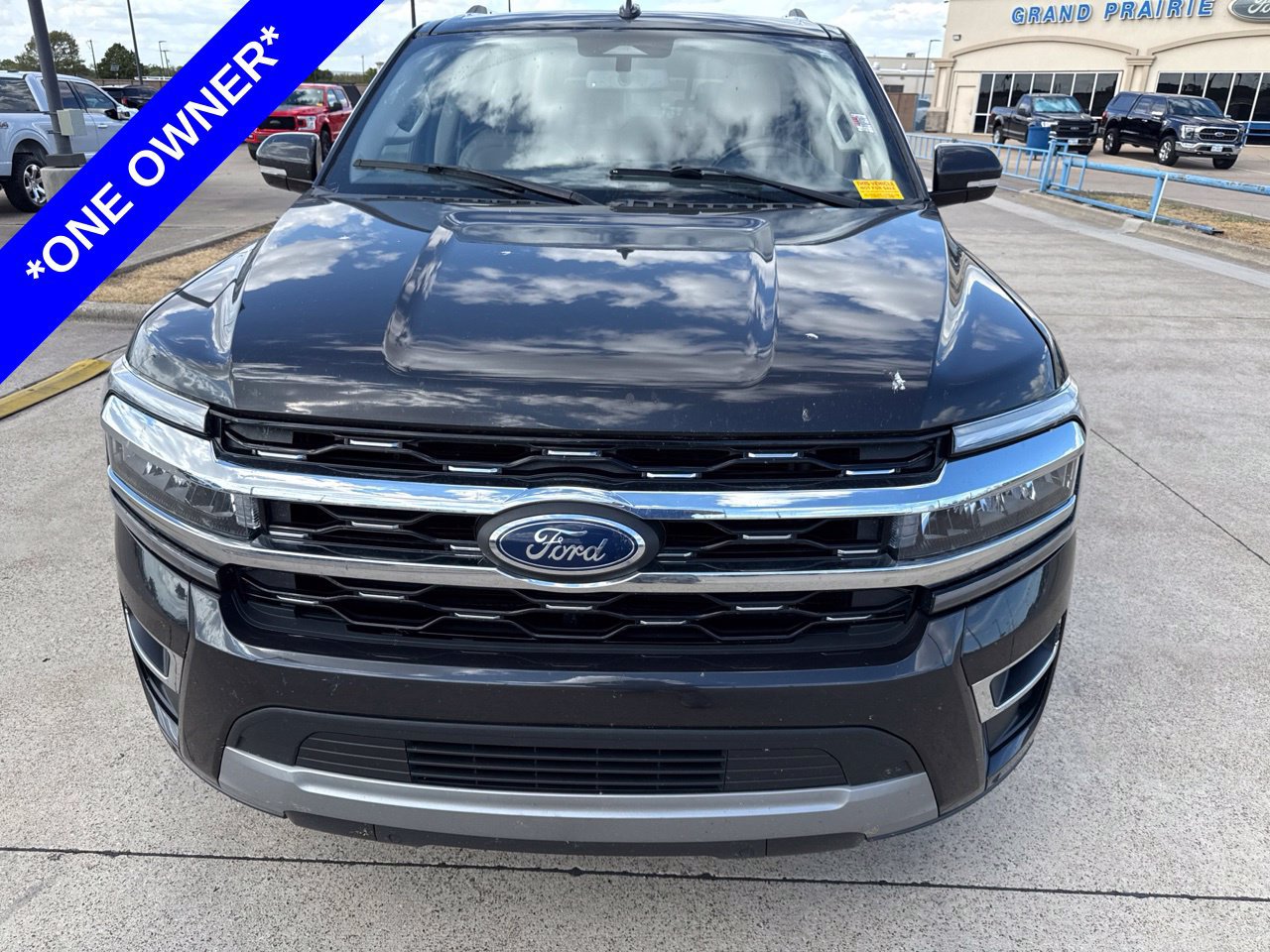 Used 2024 Ford Expedition Limited RWD image 2