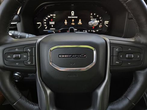 Used 2024 GMC Yukon XL Denali Ultimate AWD/4WD image 31