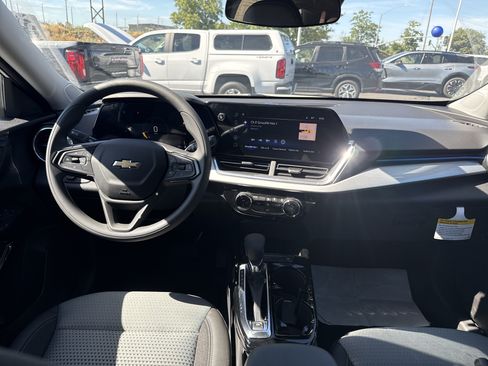 New 2026 Chevrolet Trax LT FWD image 14