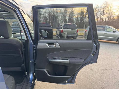 Used 2012 Subaru Forester 2.5X Premium w/ All-Weather Pkg image 15