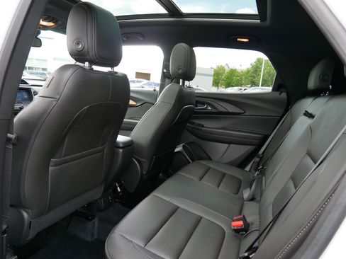 Used 2023 Chevrolet TrailBlazer ACTIV w/ Sun and Liftgate Package AWD/4WD image 33