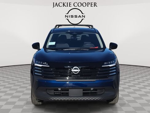 New 2026 Nissan Kicks SV w/ Charging Package image 2