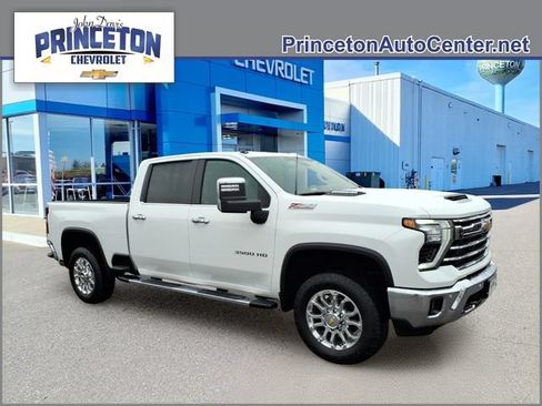 Used 2025 Chevrolet Silverado 3500 LTZ w/ LTZ Premium Package AWD/4WD image 1