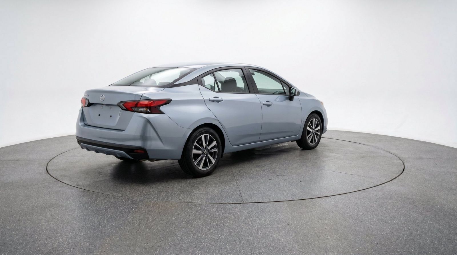 Used 2025 Nissan Versa SV FWD image 8