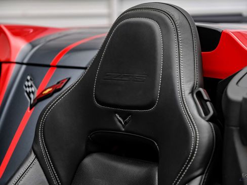 Used 2015 Chevrolet Corvette Z06 w/ 3LZ Preferred Equipment Group image 48