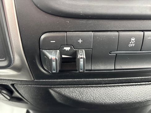 Used 2018 RAM 2500 SLT image 36