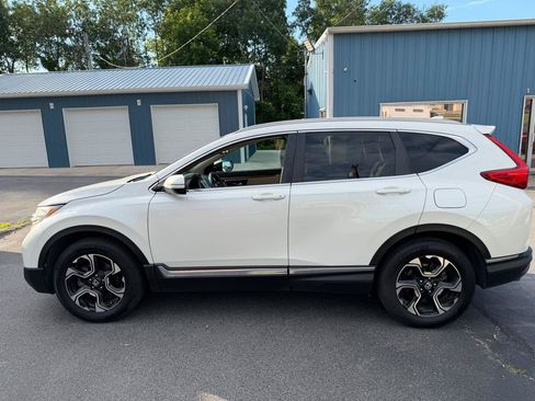 Used 2017 Honda CR-V Touring image 8