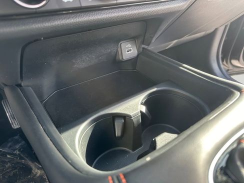 Used 2025 Honda HR-V Sport image 20