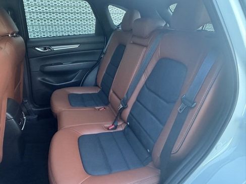 Used 2024 MAZDA CX-5 Carbon Edition image 11