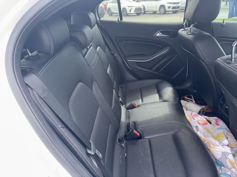 Used 2019 Mercedes-Benz GLA 250 4MATIC image 12