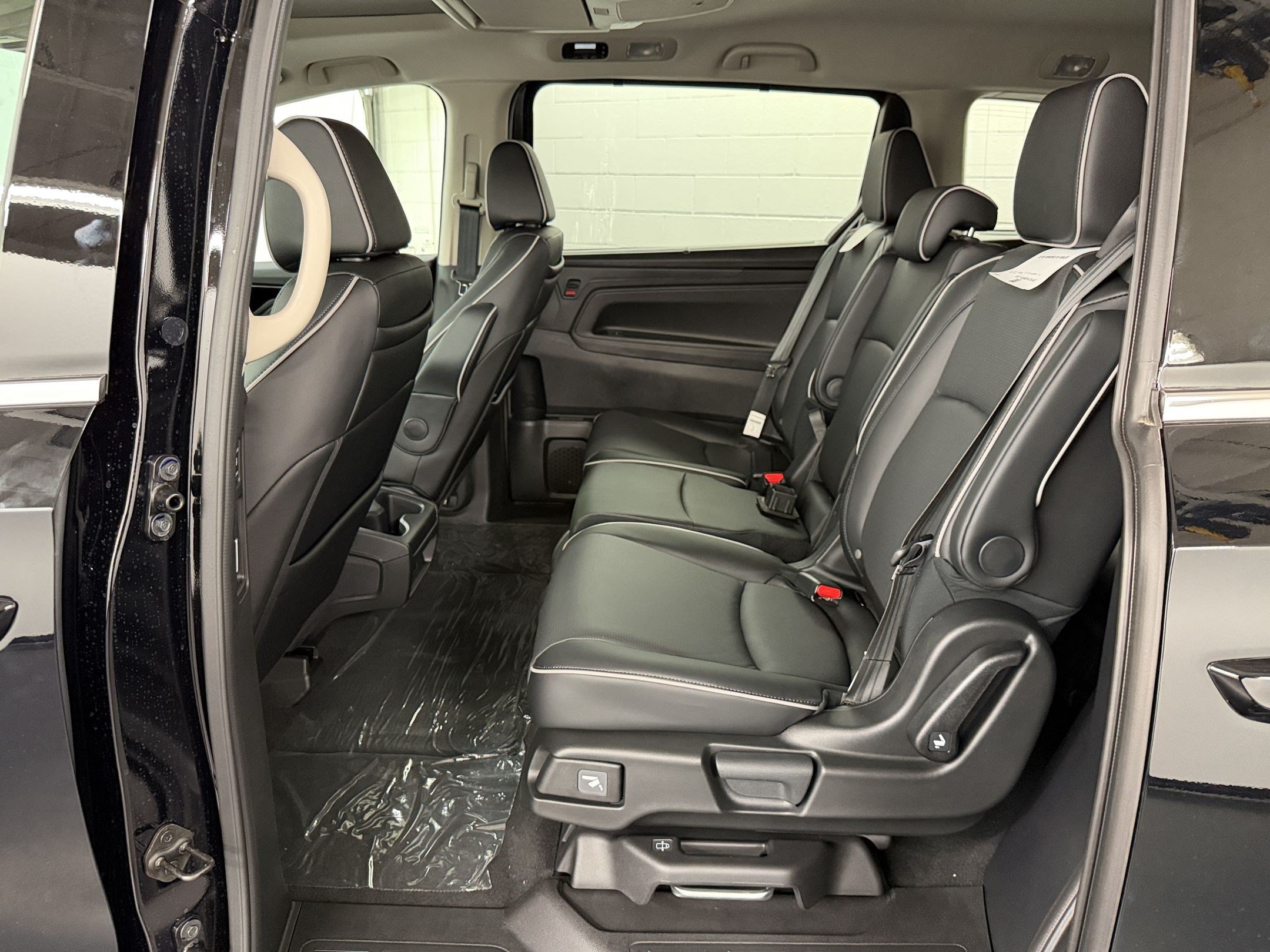 New 2027 Honda Odyssey Elite image 24