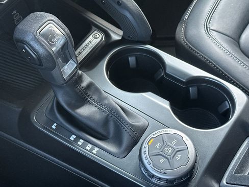 New 2026 Ford Bronco Badlands AWD/4WD image 22