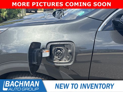 Used 2022 Kia Niro EX FWD image 11