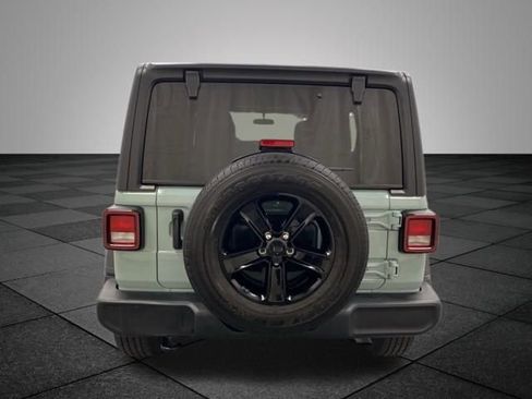 Used 2023 Jeep Wrangler Sport image 5