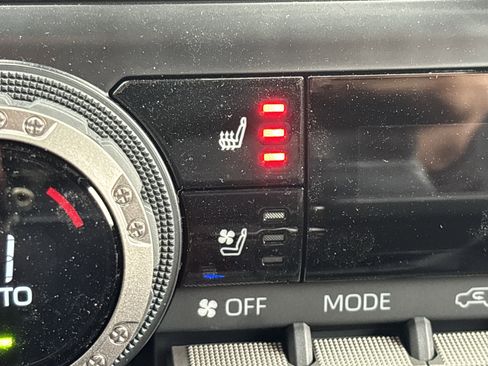 Used 2026 Toyota 4Runner Limited image 28