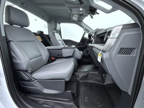 New 2026 Ford F550 4x4 Regular Cab Super Duty image 15