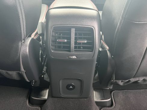 Used 2025 Ford Escape ST-Line Elite w/ Premium Technology Package AWD/4WD image 36