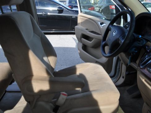 Used 2005 Honda Odyssey EX image 31