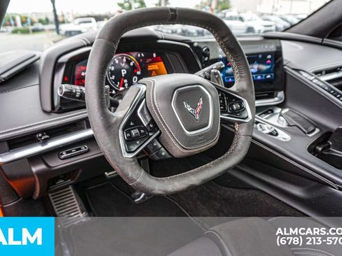 Used 2024 Chevrolet Corvette Stingray Premium Conv w/ Z51 Performance Package RWD image 27