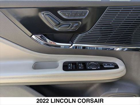 Used 2022 Lincoln Corsair Reserve w/ Equipment Group 201A FWD image 10