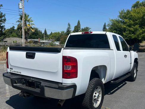 Used 2013 Chevrolet Silverado 2500 W/T AWD/4WD image 5