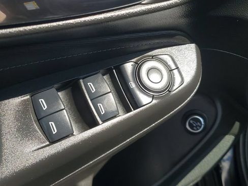 Used 2025 Buick Envista Sport Touring w/ Convenience I Package FWD image 16
