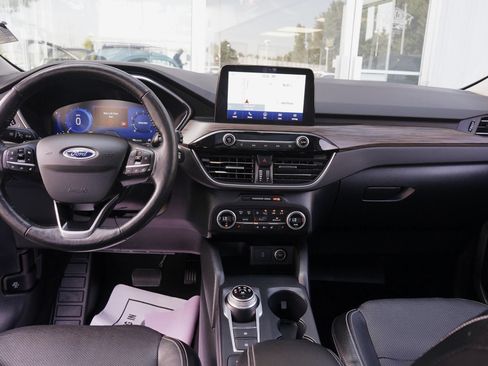 Used 2020 Ford Escape Titanium AWD/4WD image 15