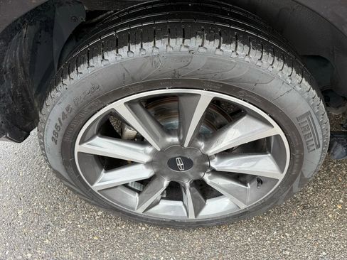 Used 2016 Lincoln Navigator Reserve image 11