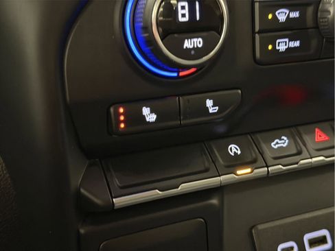 Certified 2019 Chevrolet Silverado 1500 LT w/ All-Star Edition image 33