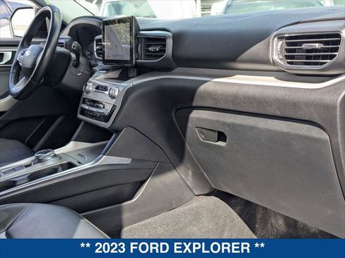 Certified 2023 Ford Explorer XLT w/ Equipment Group 202A RWD image 24