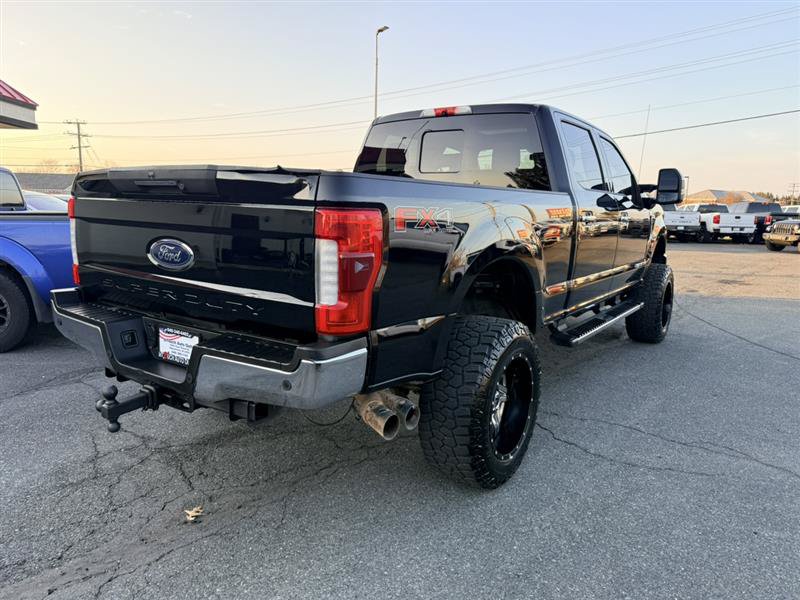Used 2017 Ford F250 Lariat w/ Lariat Ultimate Package AWD/4WD image 5