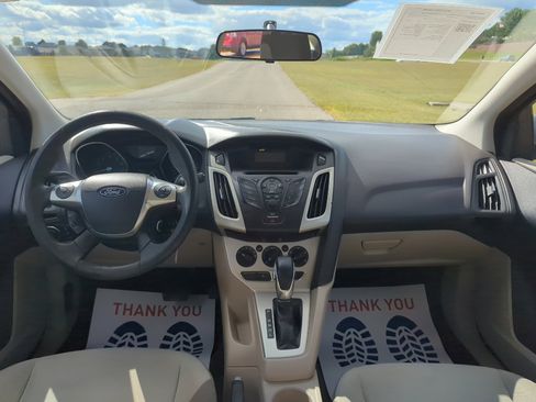 Used 2012 Ford Focus SE image 2