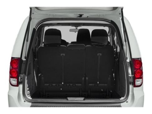 Used 2019 Dodge Grand Caravan SXT w/ Rear Park Assist Package FWD image 15
