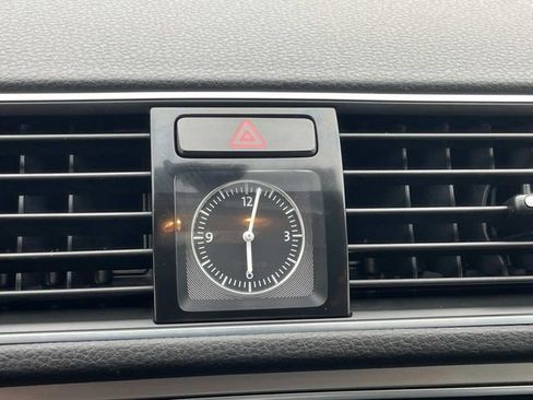 Used 2013 Volkswagen Passat 2.5 S image 28