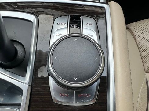 Used 2016 BMW 740i image 76