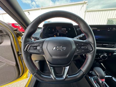 Used 2024 Chevrolet Trax RS w/ Driver Confidence Package FWD image 21