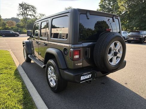 Used 2022 Jeep Wrangler Unlimited Sport AWD/4WD image 6