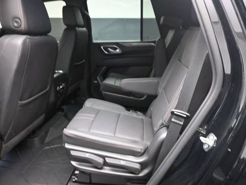Used 2022 Chevrolet Tahoe RST w/ Luxury Package AWD/4WD image 20