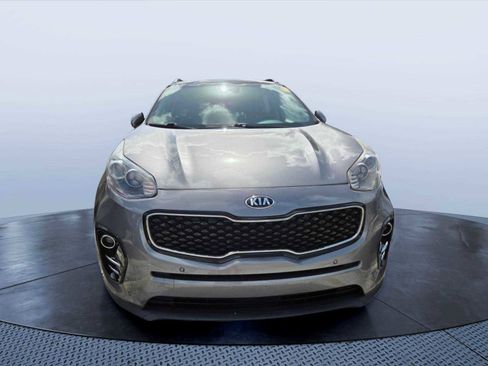 Used 2018 Kia Sportage EX w/ EX Technology Package FWD image 2