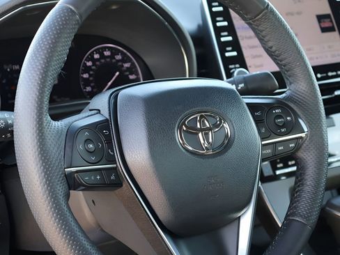 Used 2021 Toyota Avalon Limited w/ Advanced Safety Package FWD image 19