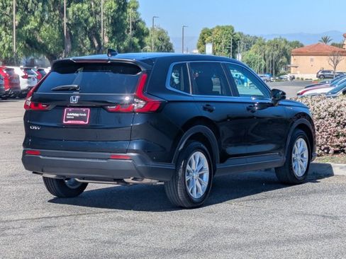 Used 2025 Honda CR-V EX image 5