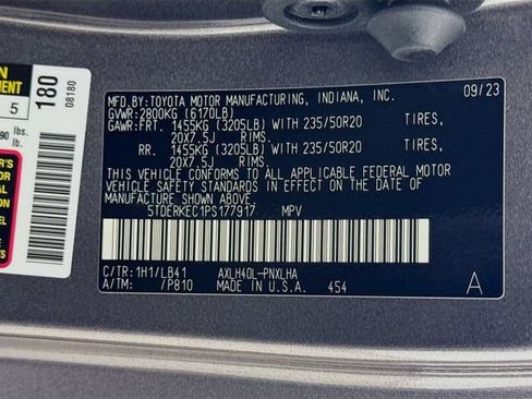 Certified 2023 Toyota Sienna Platinum FWD image 37