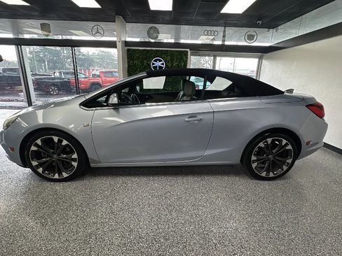 Used 2016 Buick Cascada Premium FWD image 2