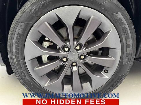 Used 2021 Jeep Cherokee Latitude Lux 80th Anniv w/ Quick Order Package 26U 80TH FWD image 9