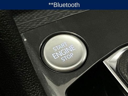 Used 2022 Volkswagen Tiguan SE image 12